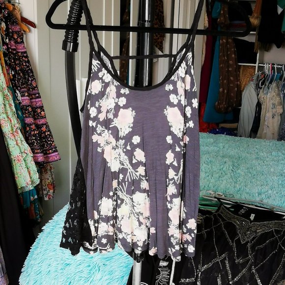Trapeze Tank with lace Inserts - Picture 1 of 3